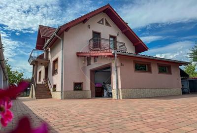 Vila superba de vanzare pe Strugurilor - 2