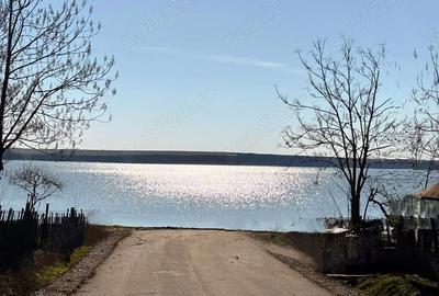 Casă cu 4 camere cu Teren 886 Mp în Ulmu - 28