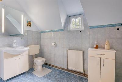 Casă individuală cu 6 camere cu Canalizare în Schei - 18