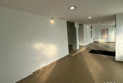 Inchiriez spatiu comercial - 3