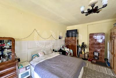 Apartament cu 3 camere semidecomandat, mobilat în Central - 1