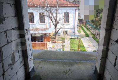 Casă individuală cu 20 camere cu Teren 585 Mp în Central - 2