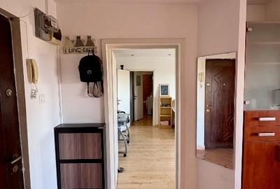 [Proprietar]  Vanzare apartament 2 camere semidec - 5min  M Stefan Cel Mare - 13