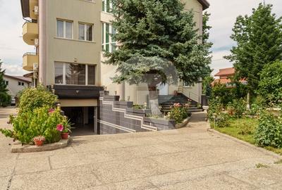 Casa cu teren de 3000 mp - ponton la lac - piscina si casa de oaspeti - 5