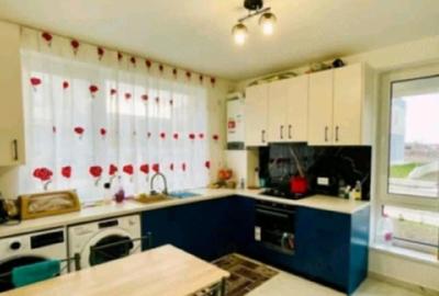 Casă cu 3 camere cu Teren 250 Mp în Central - 2