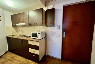 Garsoniera spatioasa - Piata Romana, vedere spre ASE, disponibila acum - 13