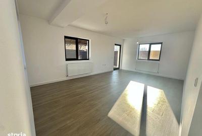 Casă cu 4 camere decomandat cu Teren 120 Mp în Central - 2