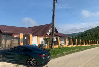 Casă cu 7 camere cu Teren 2800 Mp în Dudești - 4