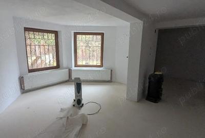 Casă cu Teren 590 Mp în Sud - 4