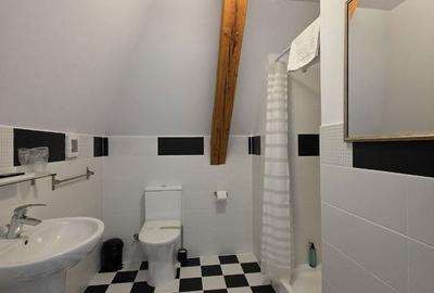 Apartament cu 4 camere în Schei - 14