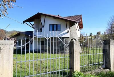 Casă cu 5 camere cu Teren 829 Mp în Central - 6