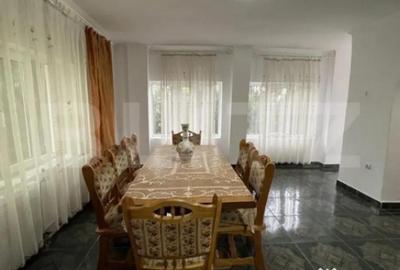 Casă cu 7 camere cu Teren 3000 Mp în Botizului - 12