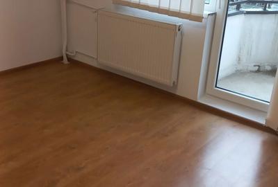 Apartament cu 2 camere semidecomandat în Tătărani - 1