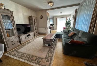 Casă cu Teren 250 Mp în Cetate - 3