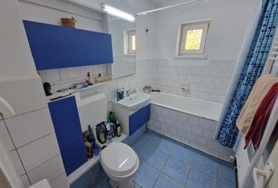 Apartament 3 camere, 71 mp, zona Hotvon - 8