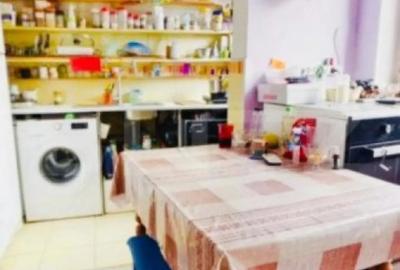 Casă cu 7 camere cu Teren 215 Mp în Bartolomeu - 10