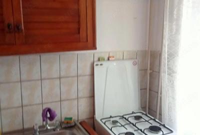 Garsonieră decomandată în Micro 19 - 2