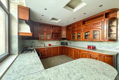 Duplex cu 11 camere cu Teren 1130 Mp în Pantelimon - 8