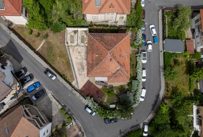 Închiriere apartament exclusivist în casa - vedere spre Tâmpa - 16