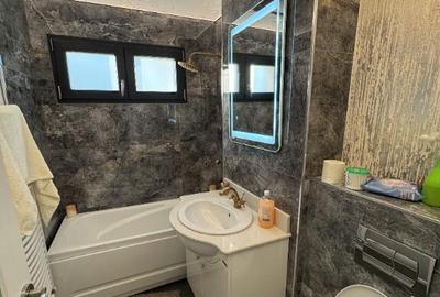 Vand apartament decomandat et 1 - 4