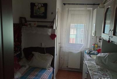 Vanzare apartament 2 camere Zarnesti - 5