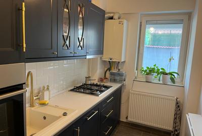 Apartament cu 3 camere semidecomandat în Drumul Taberei - 1