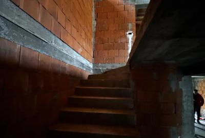 Casă cu 7 camere cu Teren 301 Mp în George Enescu - 4