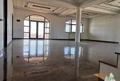 Casă cu 8 camere cu Canalizare în 1 Decembrie - 3