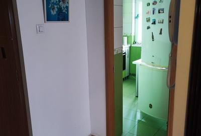 Apartament cu 3 camere decomandat, mobilat în Apusului - 7