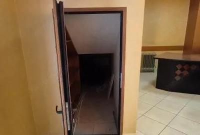 Spa?iu comercial de vanzare ULTRACENTRAL zona Hotel Gorj - 1