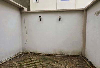 Casă cu 5 camere cu Canalizare în Pache Protopopescu - 12