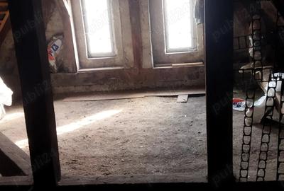 Spațiu comercial, de 30 mp, în Central - 8