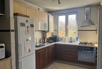 3 camere decomandat/5 min de statia Metrou Titan/3 min. parc/Centrala apartament 3 camere decomandat/5 min de statia Metrou Titan/3 min. parc/Centrala apartament - 2