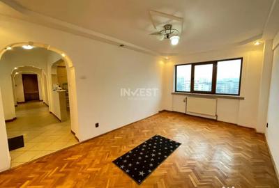 Apartament cu 4 camere decomandat în Podu Roș - 1