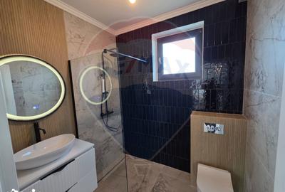 Casă cu 5 camere cu Teren 570 Mp în Sânmartin - 5