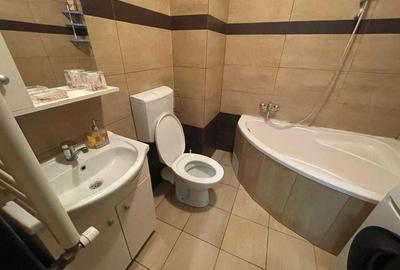 Apartament cu 3 camere decomandat în Roșu - 3