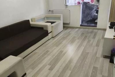 Apartament cu 2 camere decomandat în Berceni