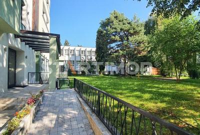 Apartament mobilat 3 camere cu parcare subterana Central