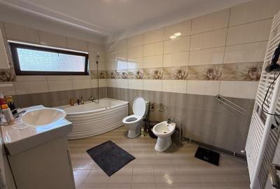 Casa moderna de vanzare - zona 8 MARTIE - Ploiesti - 12