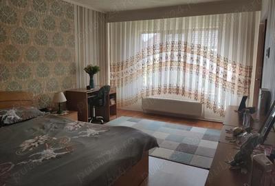 Casă cu 5 camere în Central - 8