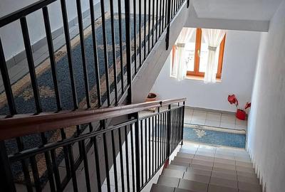 Apartament cu 3 camere decomandat în Central - 3