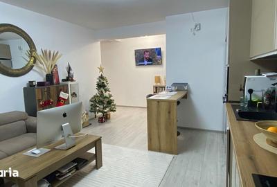 Apartament cu 3 camere semidecomandat în Lazaret - 9