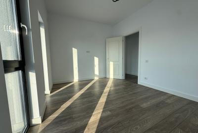 Casă cu 4 camere cu Canalizare în Exterior Est - 24