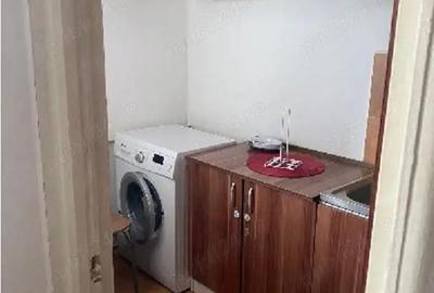 Garsonieră decomandată în Far - 1