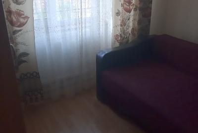 Închiriez apartament cu trei camere - 6