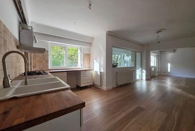 Apartament cu 3 camere decomandat în Băneasa - 10