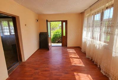 Casa+teren 3100mp, com. Frato?ti?a, ora? Filia?i - 3