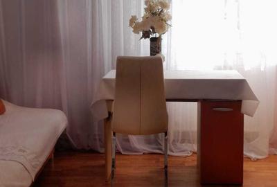 Apartament cu 4 camere decomandat în Unirii Centru - 1