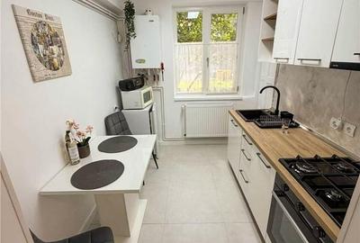 Apartament cu 2 camere decomandat în Cornișa - 5