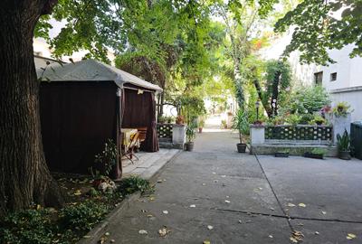 Stirbei Voda Cismigiu Ostasilor - S+P+2+M teren 595 mp singur curte, 1900000 € Stirbei Voda Cismigiu Ostasilor - S+P+2+M teren 595 mp singur curte, 1900000 € - 18